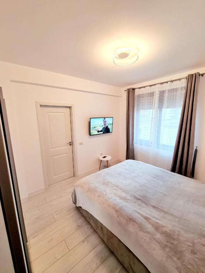Vladimir Residence Mamaia Nord นาโวดาริ ภายนอก รูปภาพ