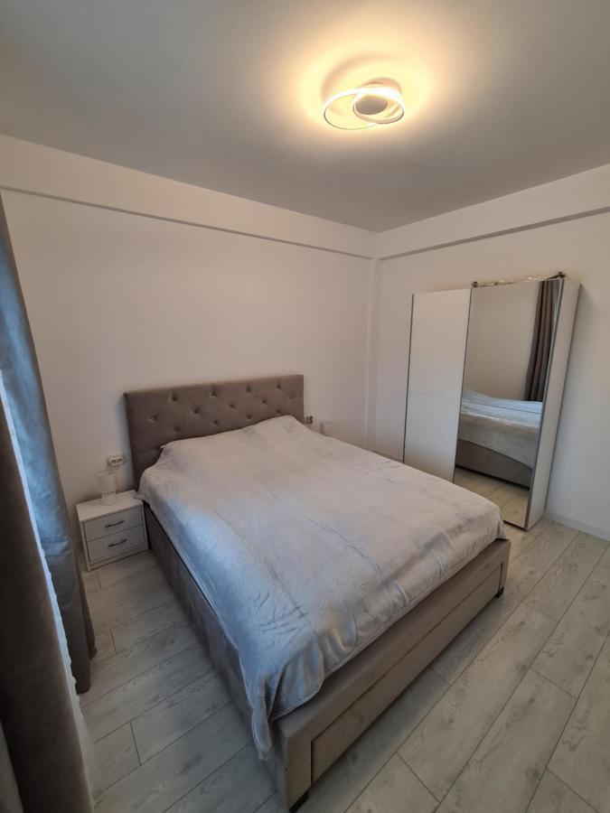 Vladimir Residence Mamaia Nord นาโวดาริ ภายนอก รูปภาพ